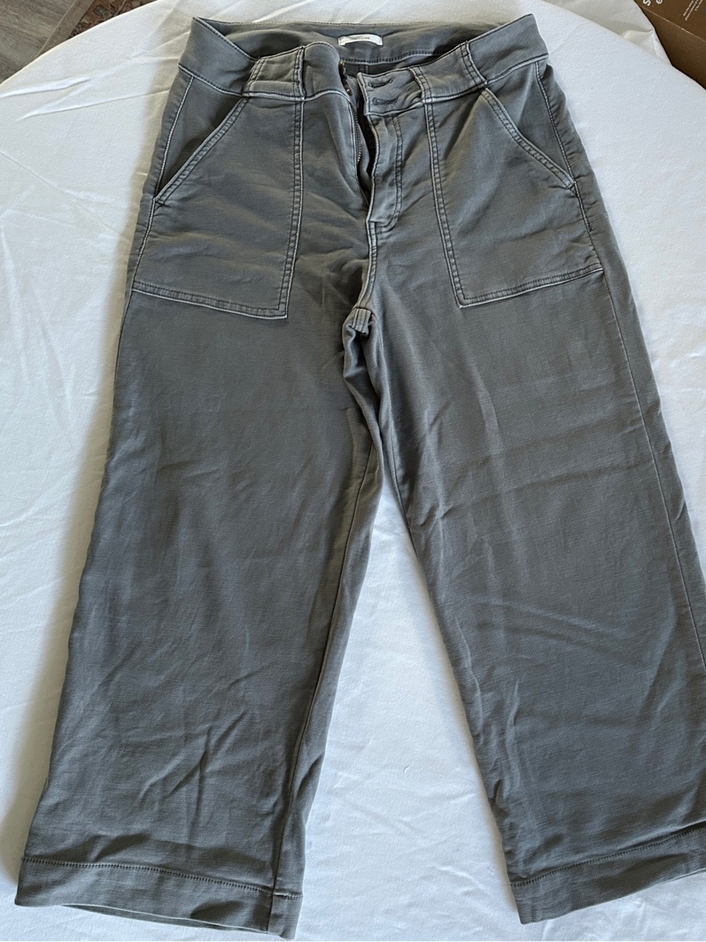 Maurices Gray Wide-Leg Capris